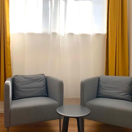 Alles Komplett - 2 Schlafzimmer, Grosse Kueche, Bad Кьолн Екстериор снимка